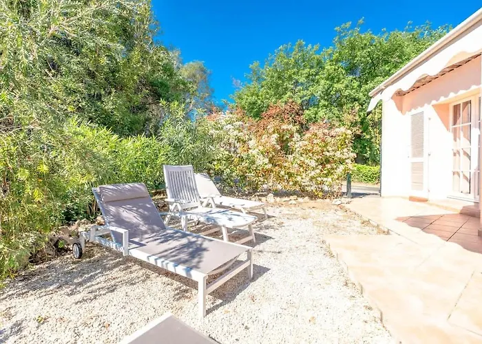 Le L Pool&beachside L Shellter *