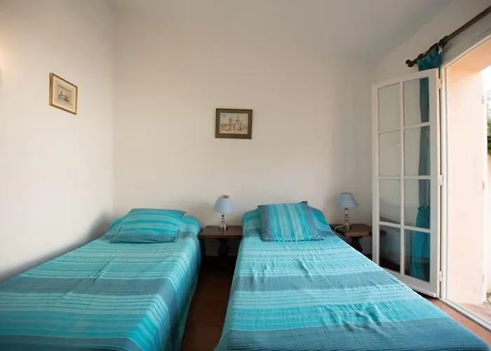 Le L Pool&beachside L Shellter *