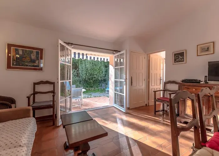 Le L Pool&beachside L Shellter Casa vacanze